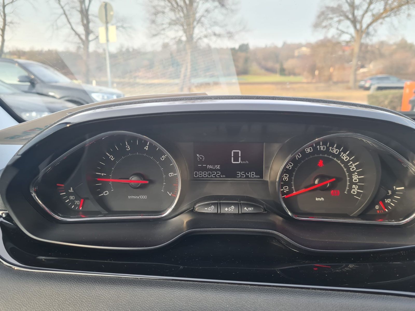 Fahrzeugabbildung Peugeot 208 1.2 Style 82 VTi