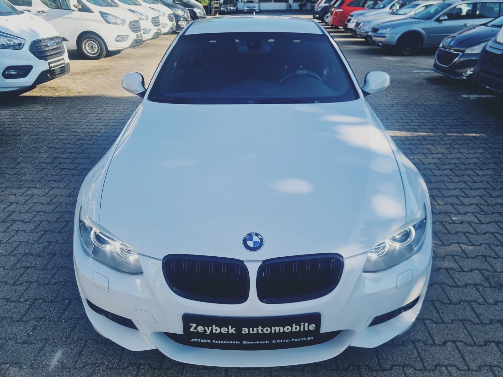 Fahrzeugabbildung BMW 320 Baureihe 3 Coupe 320i M Paket